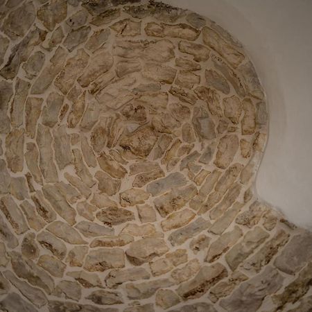 Trulli Holiday Deluxe & Wellness Альберобелло Экстерьер фото