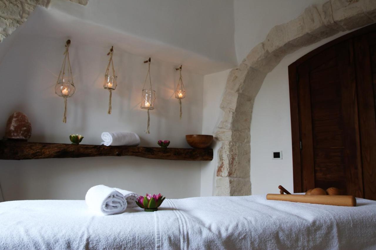 Trulli Holiday Deluxe & Wellness Альберобелло Экстерьер фото